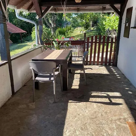 Renarde House Rajac Holiday home Polom