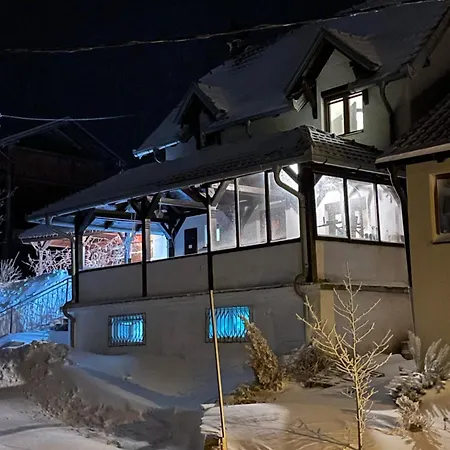 Renarde House Rajac *