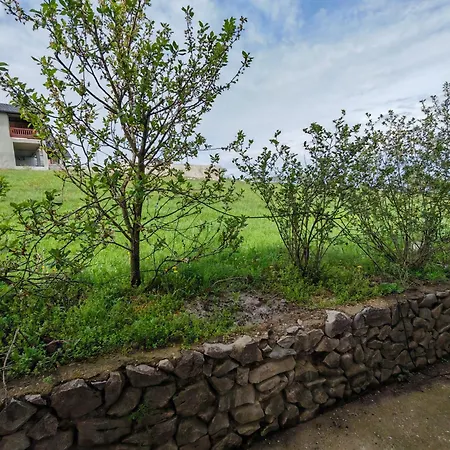 Renarde House Rajac * Polom