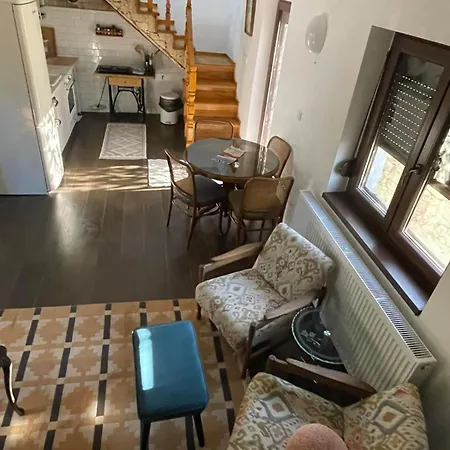 Renarde House Rajac Holiday home *