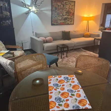 Renarde House Rajac Holiday home *